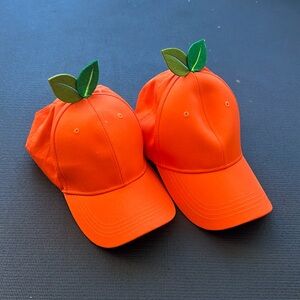 💜5 for $25 Pair of orange hats